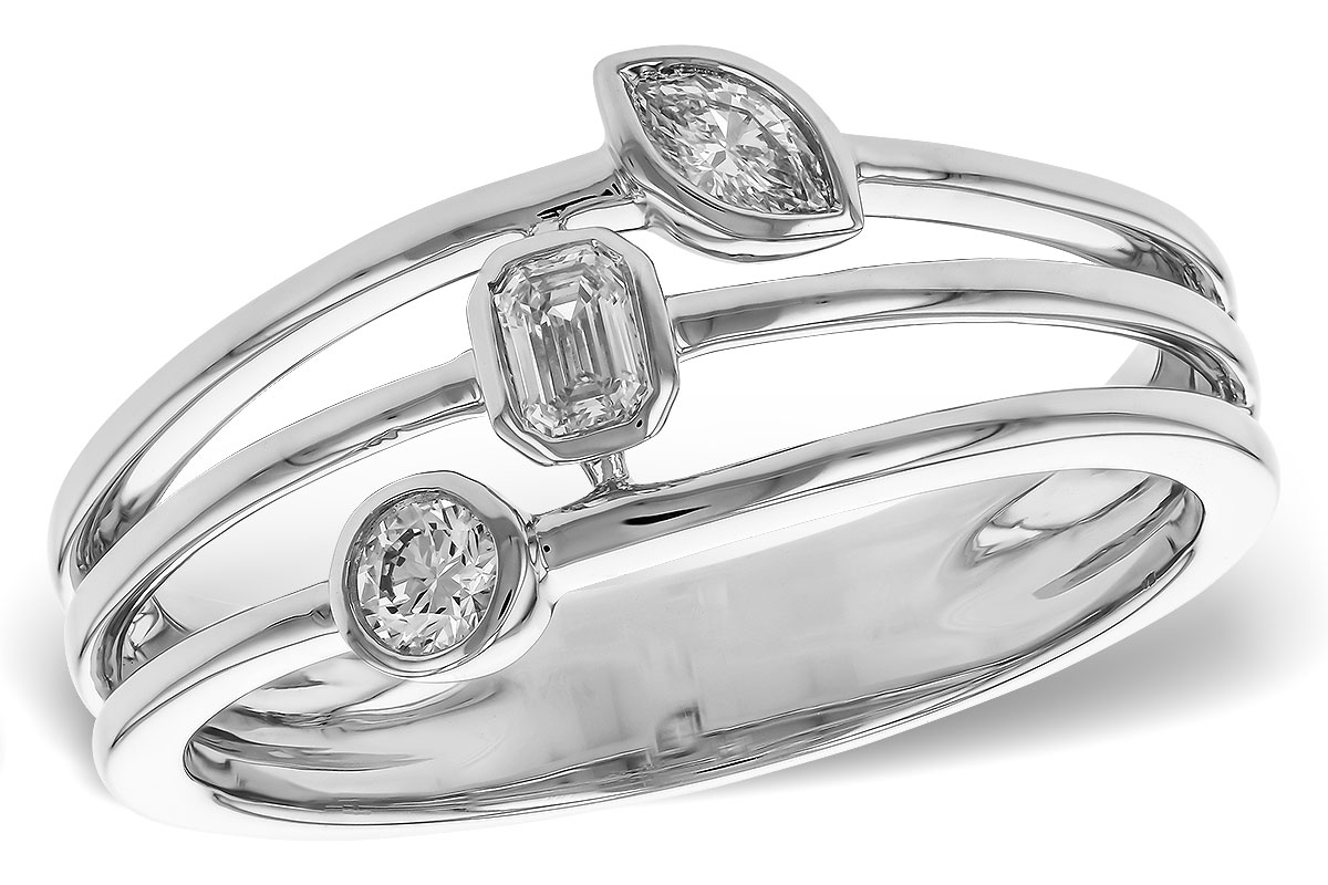 14KT Gold Ladies Diamond Ring